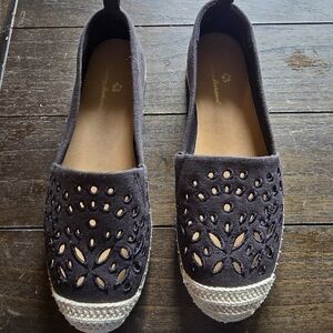 Tommy Bahama Women's Black Slip-On Shoes Size 7.5